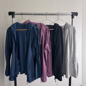 Women’s 4 pack full zip hoodies in size XL (rose pink, light gray, blue & black)